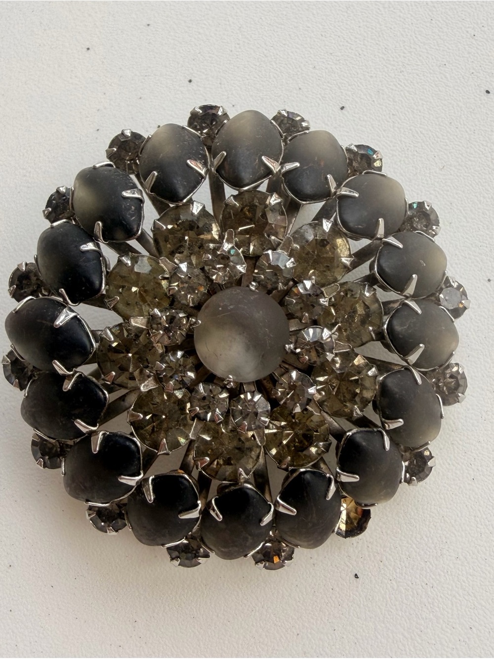 Vintage-Inspired Gray Crystal Floral Brooch - Judy-Lee